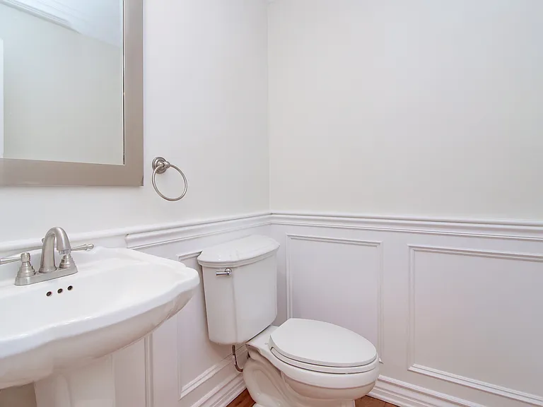 24261 Cascades Dr — Photo 18