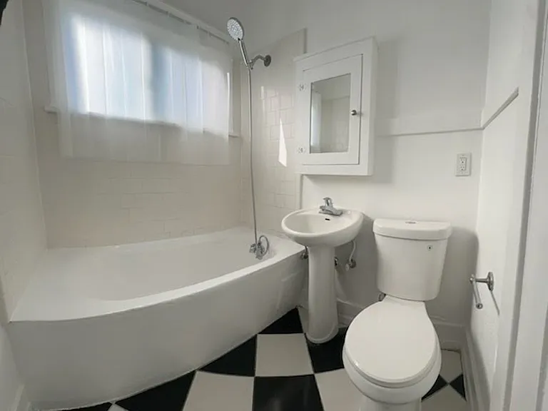 1904 E Bermuda St #8 — Photo 8