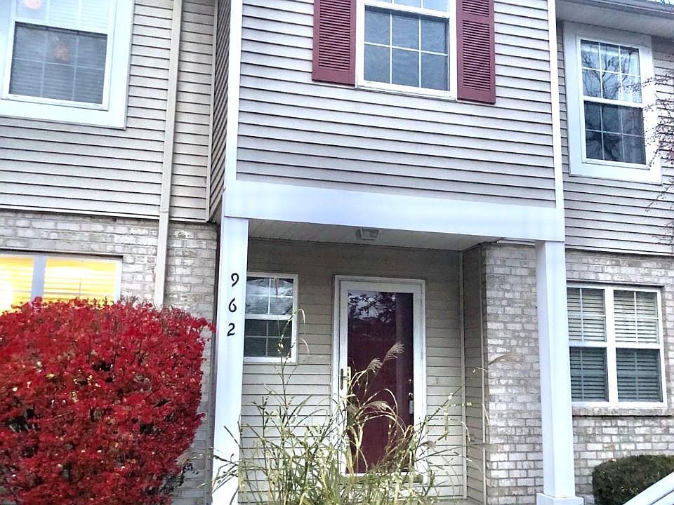 1st image of 962 Ada Place Dr SE