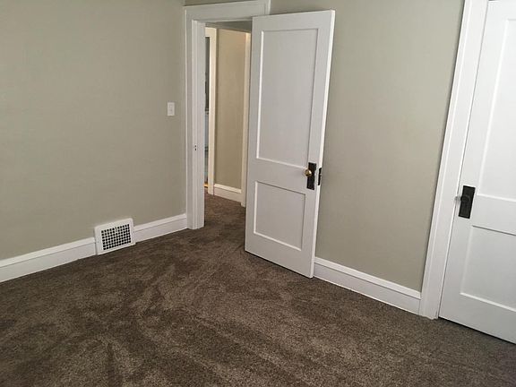 4th image of 2019 Lewis Dr