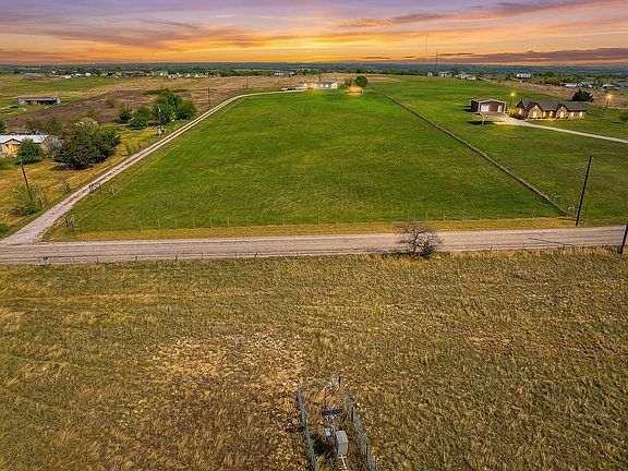 3rd image of 2538 County Road 2320