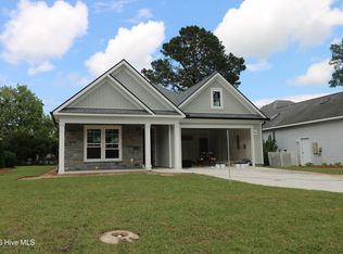 8876 Nottoway Ave NW, Calabash, NC 28467