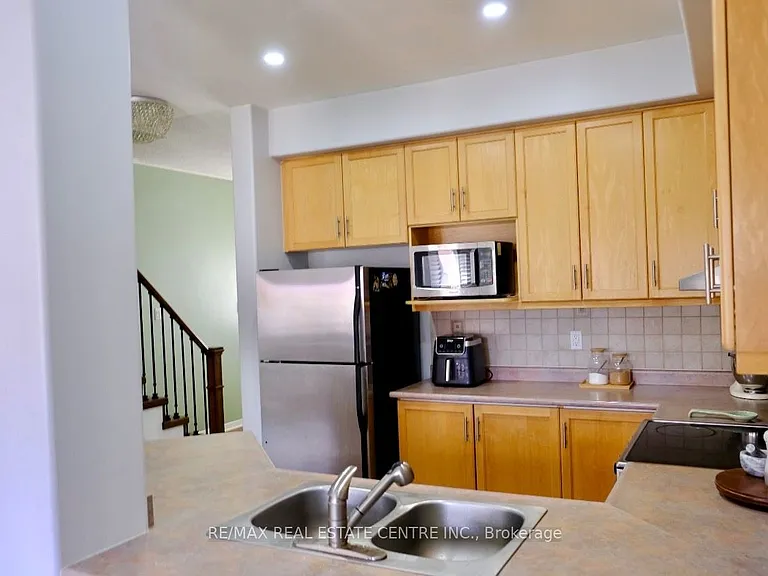 928 Golden Farmer Way — Photo 5