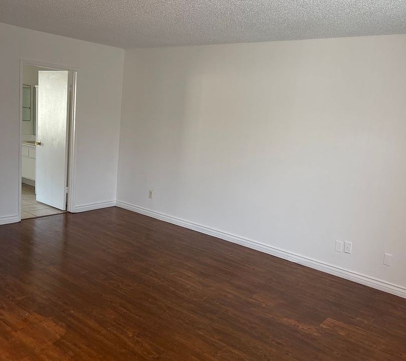 1st image of 905 N 3rd St APT 203