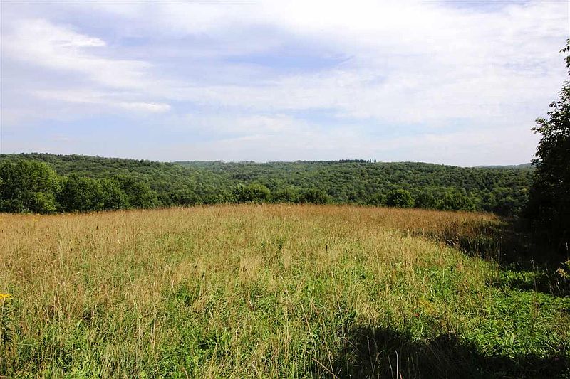 4th image of STRONG HILL Road