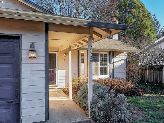 2nd image of 7609 NE 154th Ave