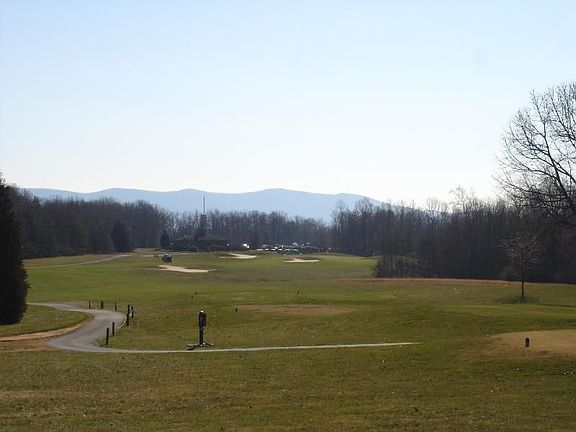 5th image of 102 Pointe O Woods Dr
