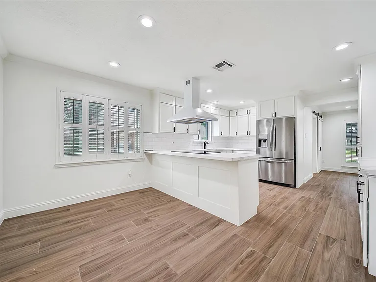 950 Del Norte St — Photo 21