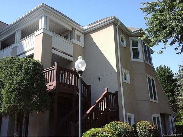 1st image of 9252 Ravenwing Dr #11