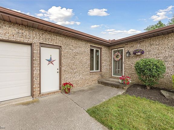 5th image of 3801 Saint Petersburg Dr