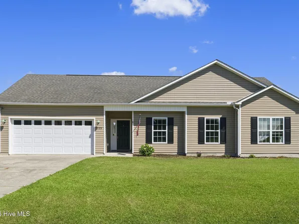 123 Cherry Grove Drive, Richlands, NC 28574
