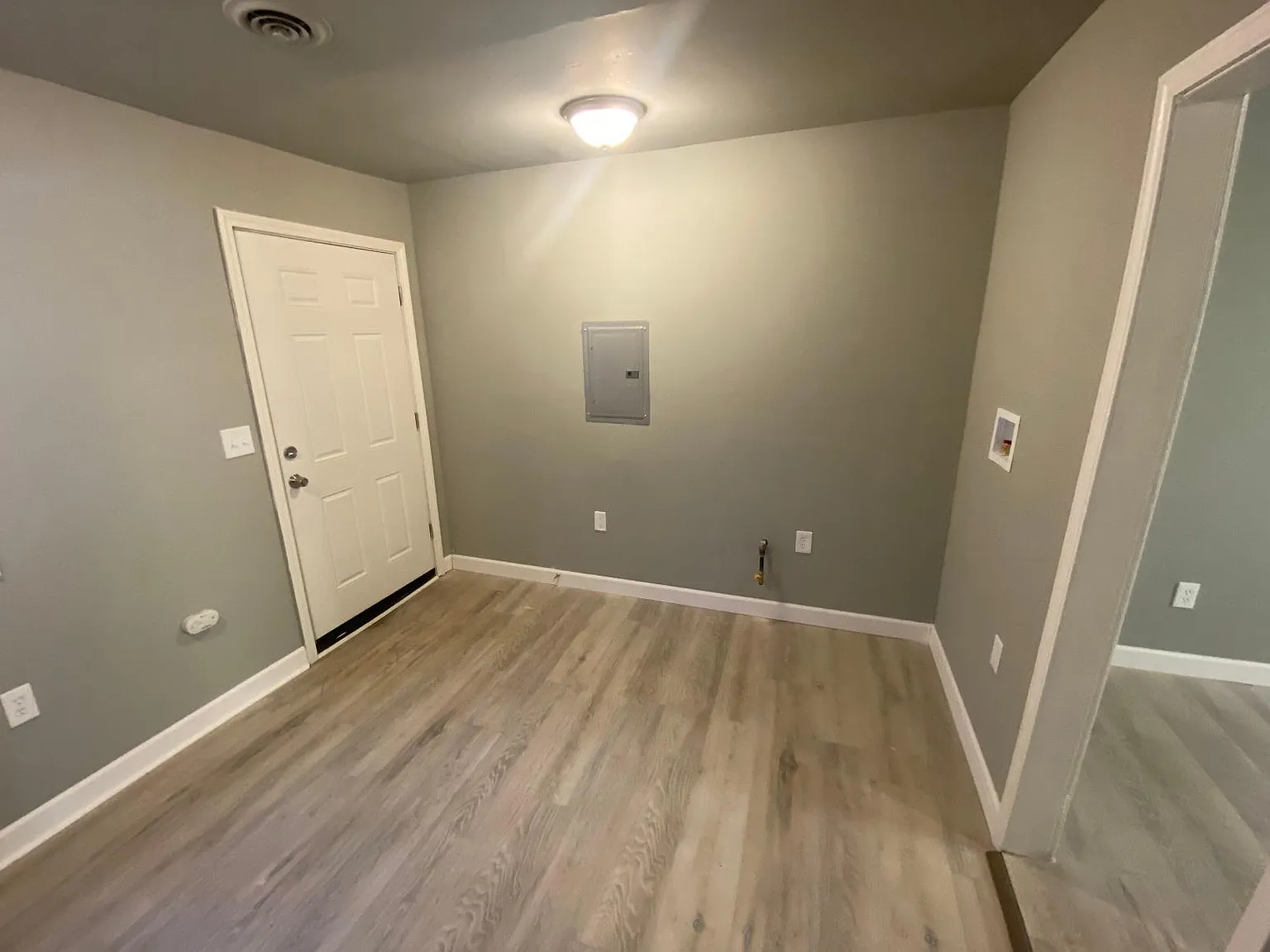 2377 Kentucky St — Photo 2