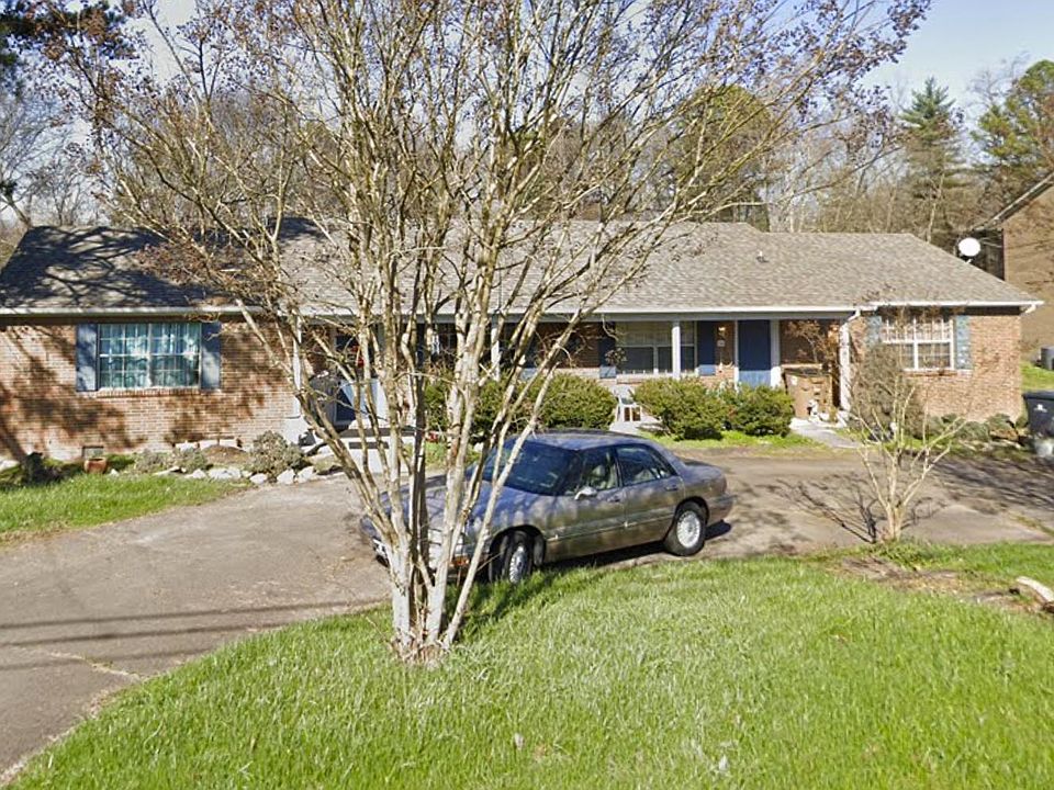 1st image of 1216 Park Hill Cir #1216