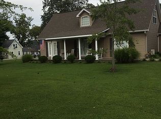 301 S High St, Waynesboro, TN 38485