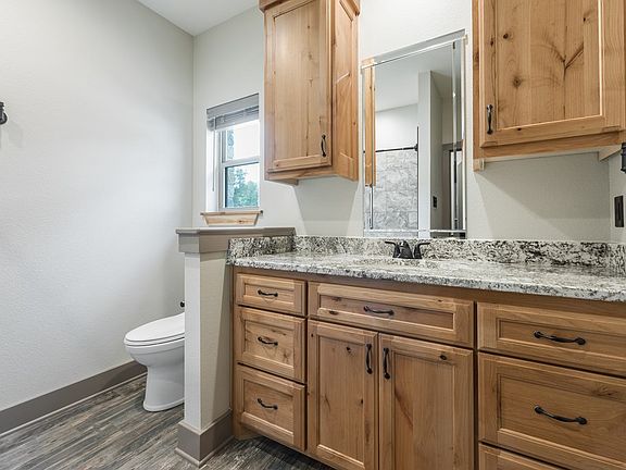 2nd image of 182 Lakeview Dr