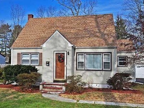 2nd image of 143 Woodlawn Ave