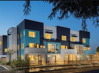 864 S Harbor Blvd, Santa Ana, CA 92703