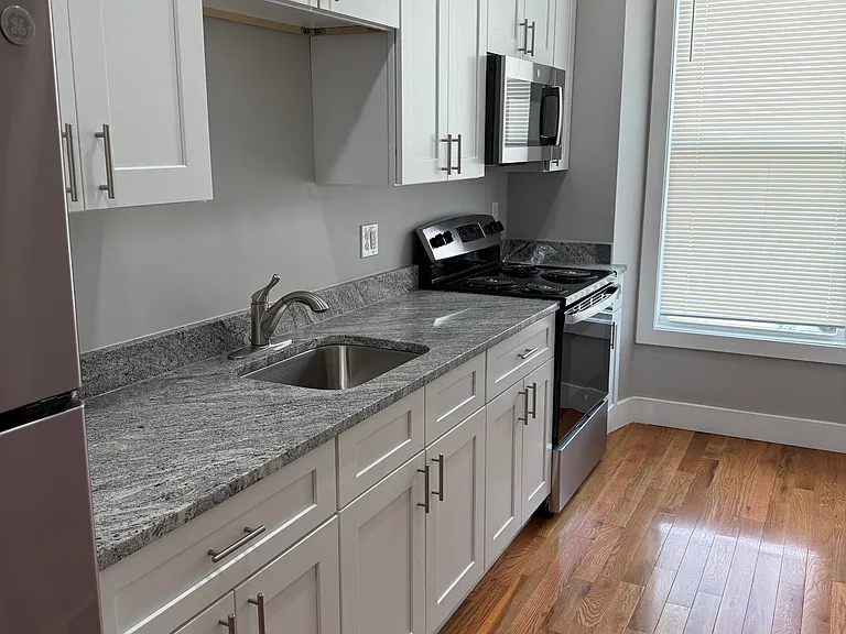 43 West St #2 — Photo 2