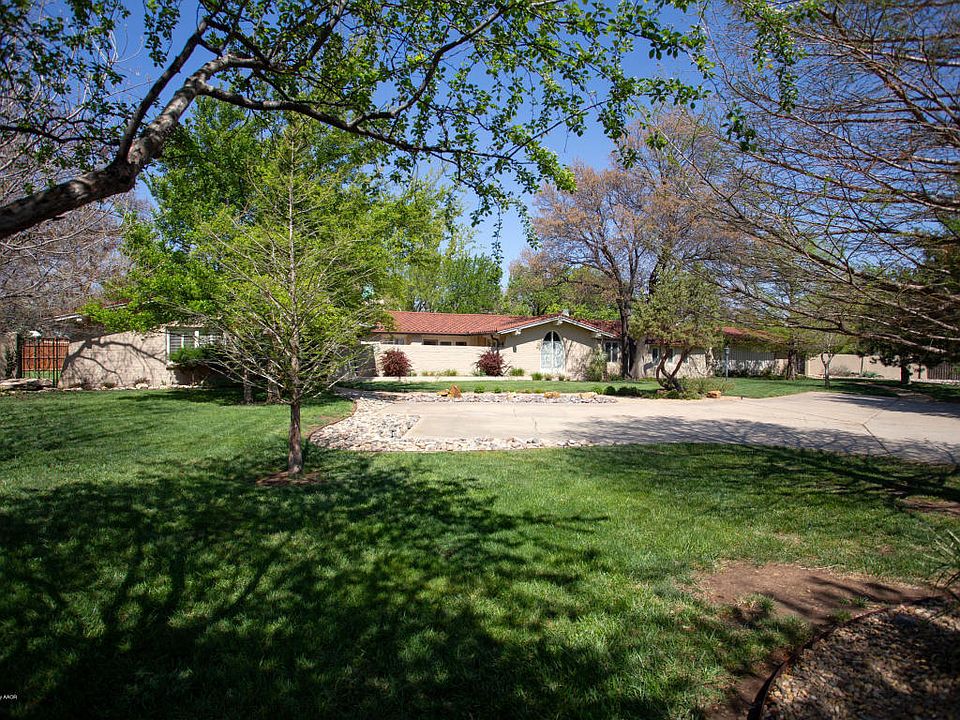 1st image of 3408 Carlton Dr