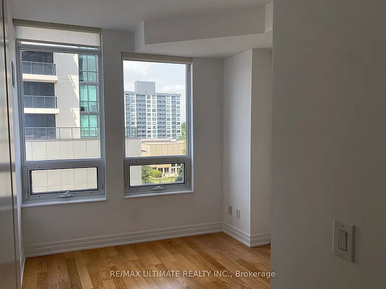 500 Saint Clair Ave W #605 — Photo 7