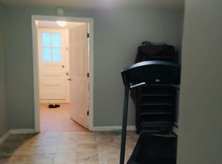 8810 209th St, Queens Village, NY 11427