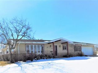 401 Wheeler Ave, Fredonia, WI 53021
