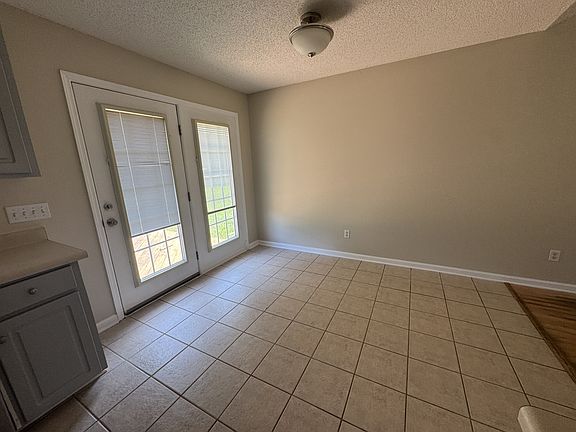 5th image of 214 Eagle Bend Rd