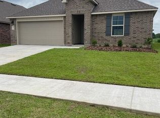 405 Broussard Hill Dr, Broussard, LA 70518