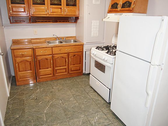 5th image of 1421 Saint Johns Dr #8