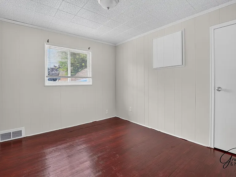 1619 Progress Ave — Photo 20
