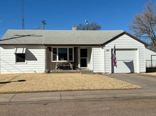 501 Stoeckly Pl, Garden City, KS 67846