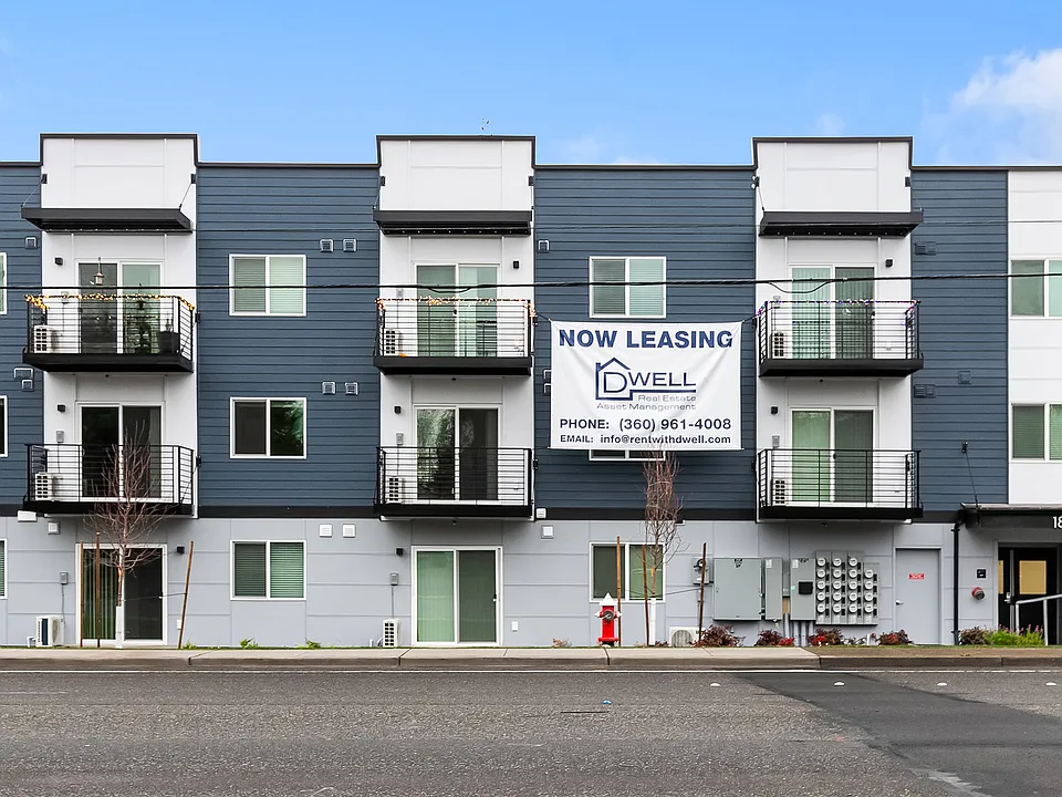 1809 East Sunset Drive