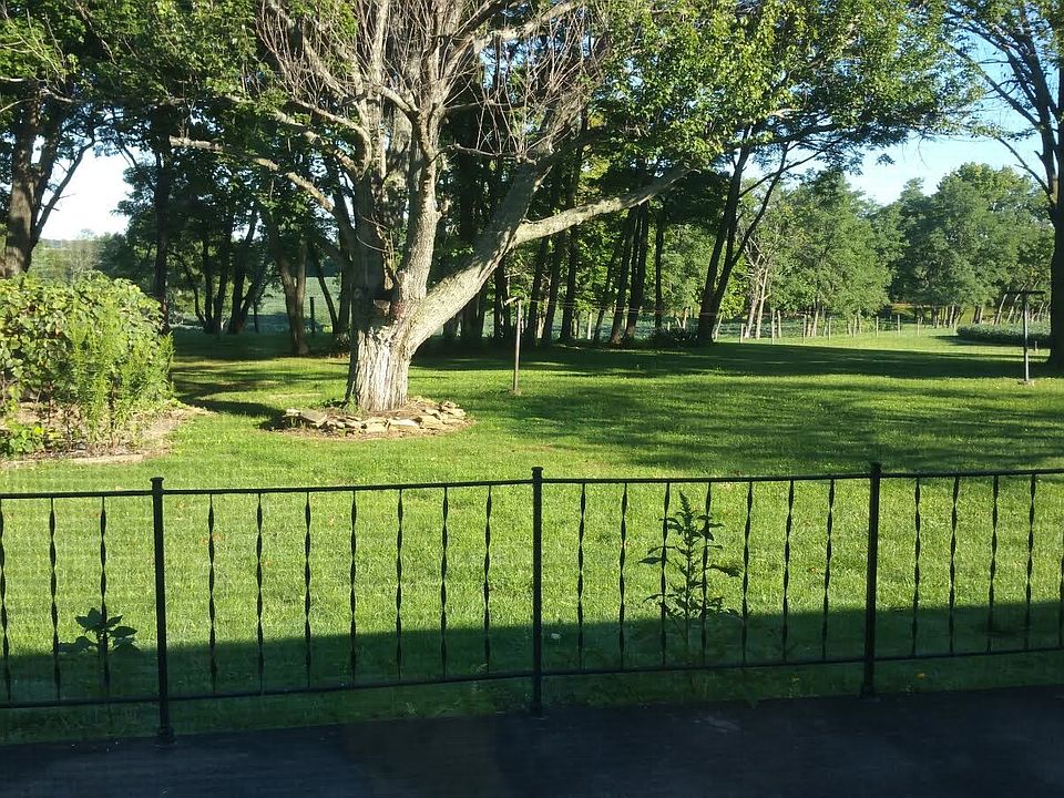 2nd image of 4678 Cincinnati Zanesville Rd NE