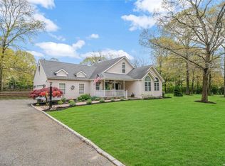 2965 Marratooka Rd, Mattituck, NY 11952