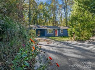 5 W Cove St, Weaverville, NC 28787