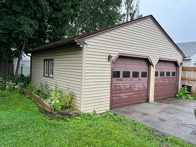 17 N Iowa Ave — Photo 38