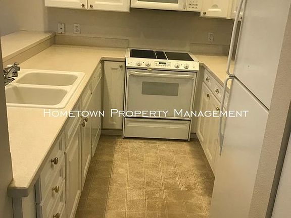 3rd image of 312 Yauger Way NW Unit 101