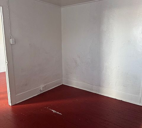 3rd image of 2027 S Crescent Ave #2027