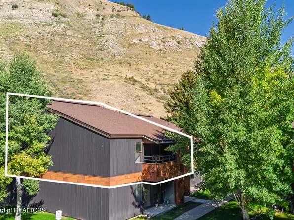 355 W Deloney Ave APT A-6, Jackson, WY 83001