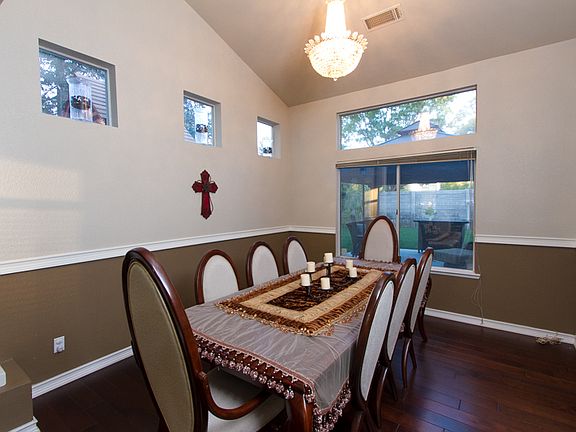 5th image of 8017 N Rowell Ave
