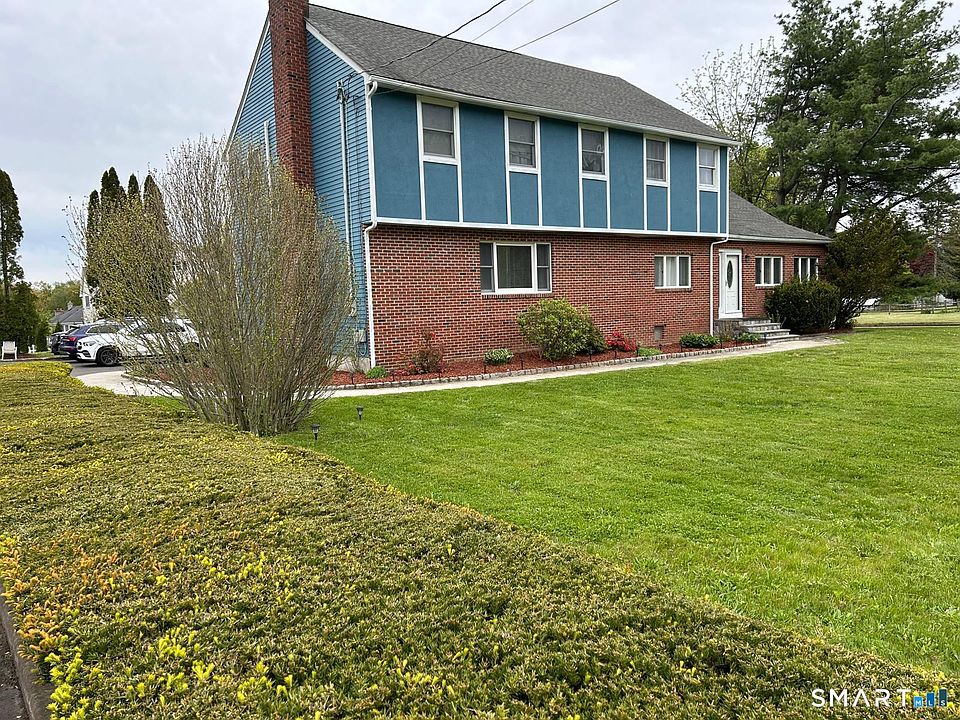 1st image of 890 Daniels Farm Road