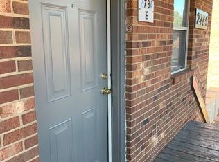 2734 Pepperidge Ct APT E, Winston Salem, NC 27107