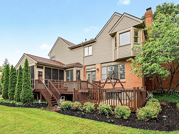 3rd image of 10937 Arcaro Ln