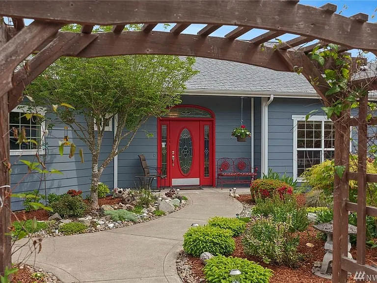 Front Entry Way