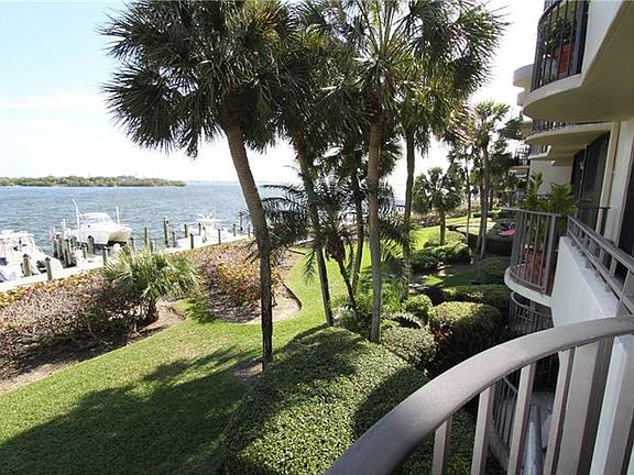 3rd image of 12000 N Bayshore Dr APT 204