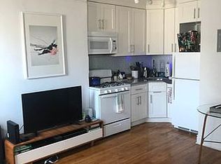 118 Calyer St #3F, Brooklyn, NY 11222