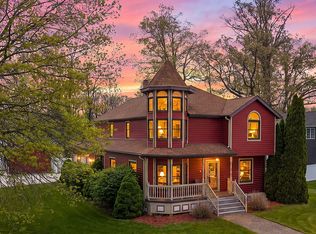 1062 Birch Trail Dr, Chesterton, IN 46304