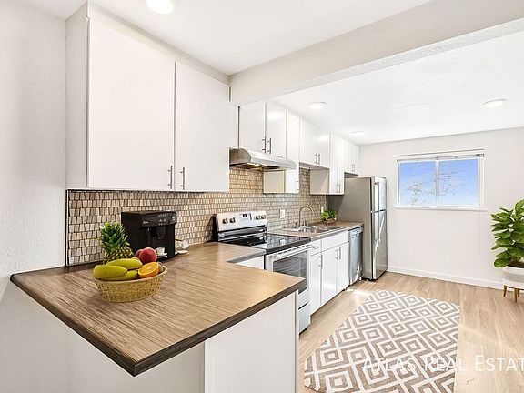 5th image of 1220 Wadsworth Blvd Unit 2