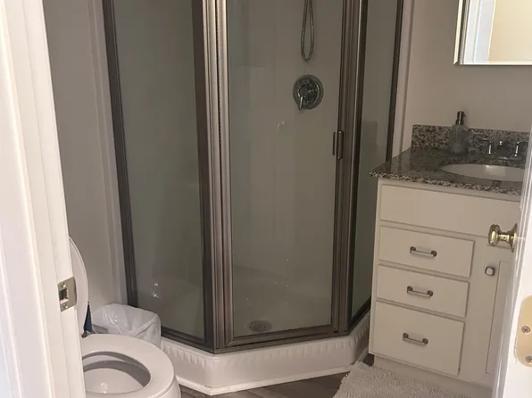 6 Dixon Ave #304, Concord, NH 03301