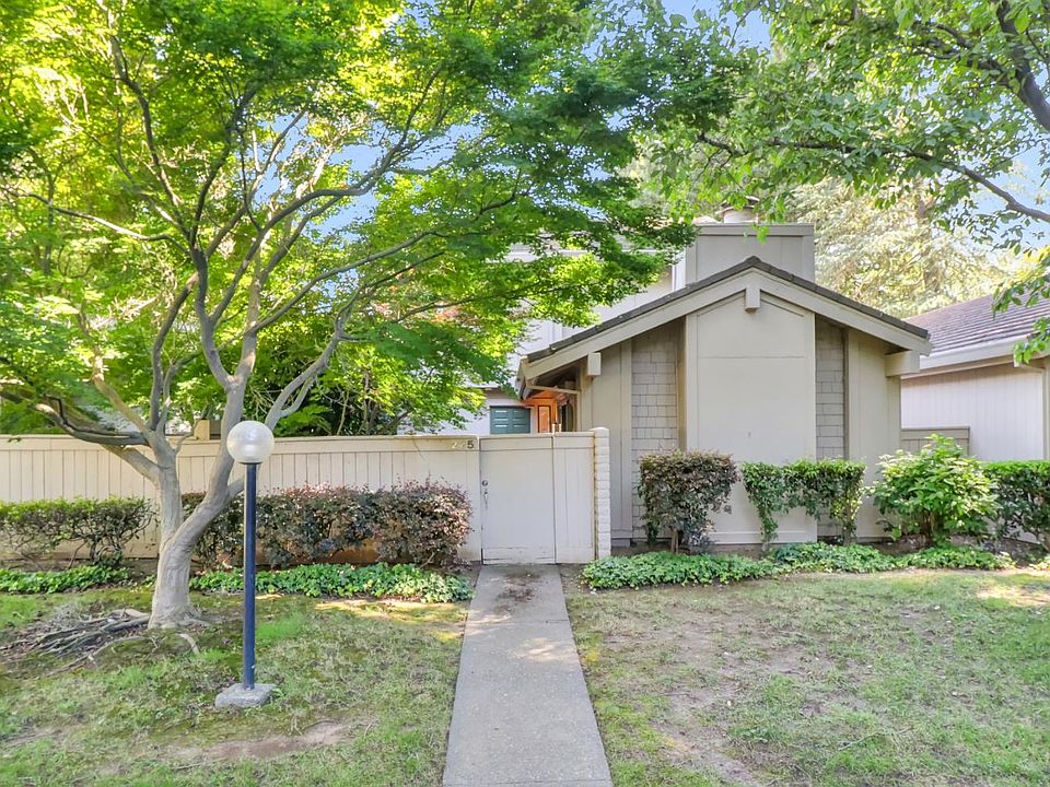1st image of 225 Hartnell Pl